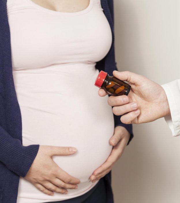 妊娠期阿昔洛韦:安全manbet安卓版性、风险和注意事项