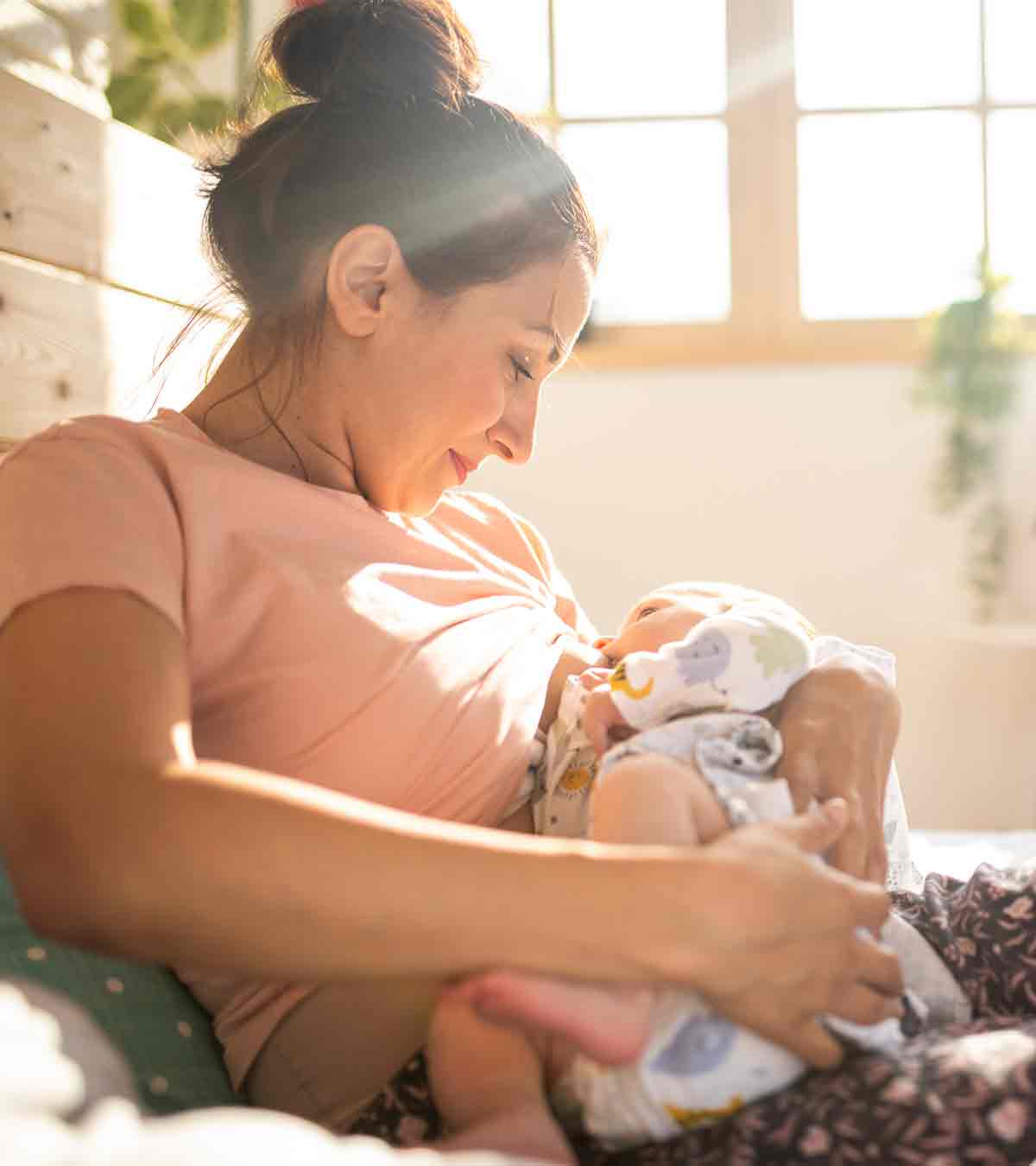 母乳喂养时婴儿出汗正常吗?