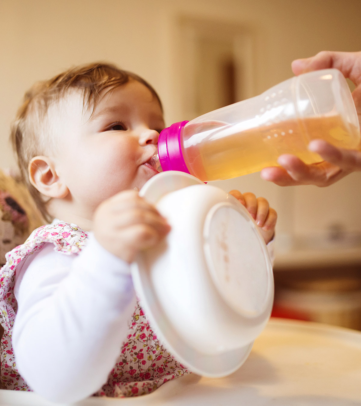 婴儿用洋甘菊茶:益处，剂量和副作用