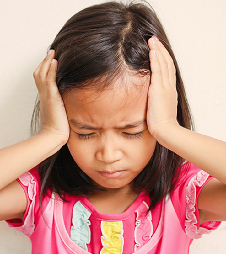 患有焦虑症的孩子经常抱怨胃痛和头痛