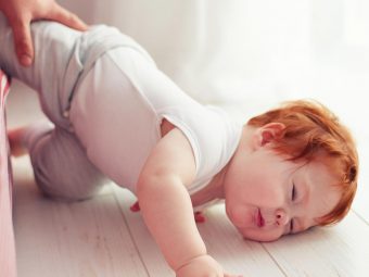 婴儿从床上摔下来该怎么做以及如何预防