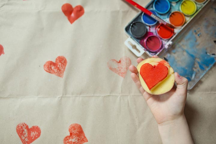 三岁小朋友邮票绘画活动
