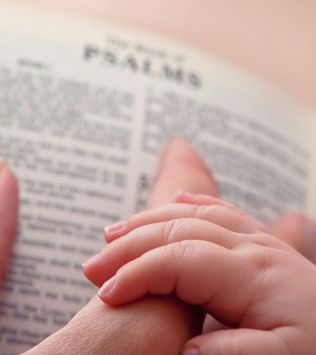 75节关于婴儿的美丽而甜蜜的圣经经文