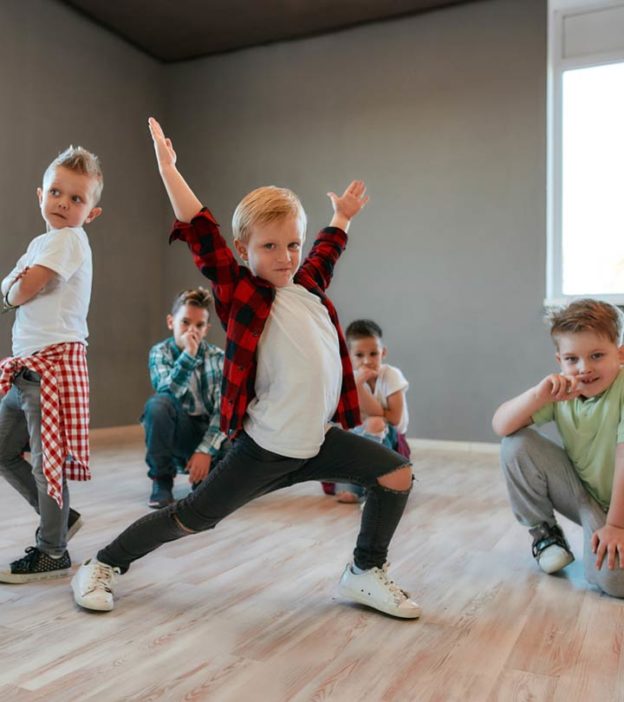 36首最适合孩子们跳舞唱歌的说唱或嘻哈歌曲