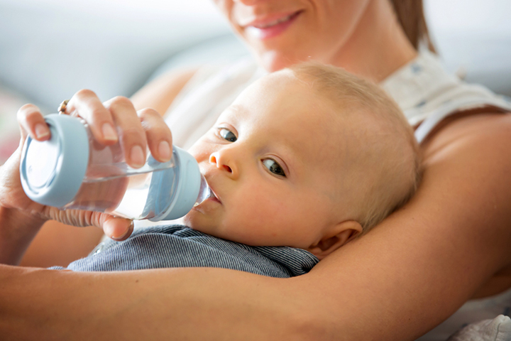 为什么6个月以下的婴儿不能喝水