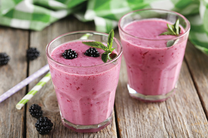 Mixed berry smoothie, healthy snack for pregnancy