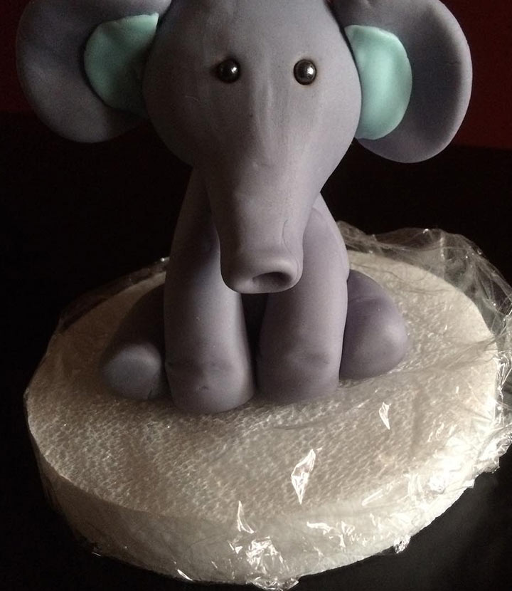 灰色和蓝色大象1日生日蛋糕Ideas