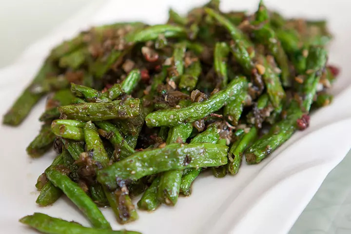 Oven-roasted green beans food idea for 15-month-old baby