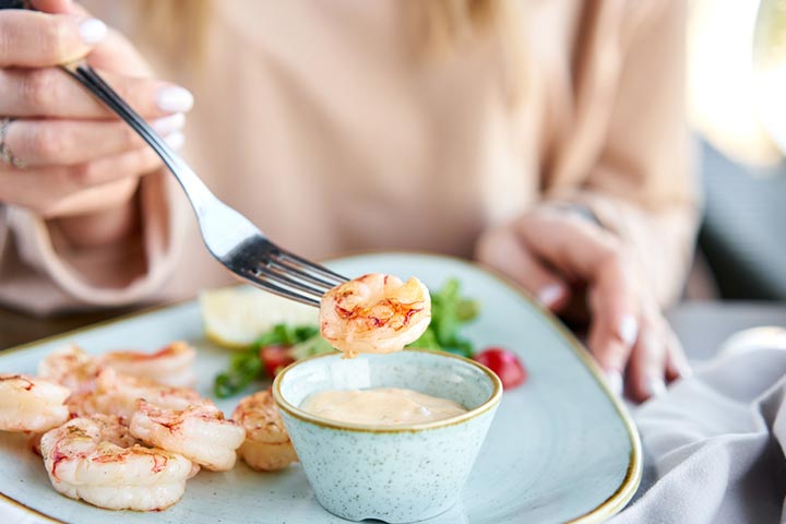 Safety of consuming shrimp when breastfeeding