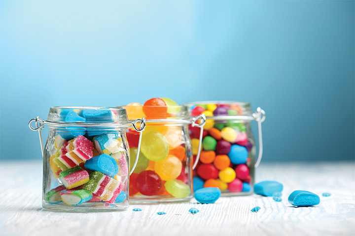 A jar of candies as baby shower prizes for guests