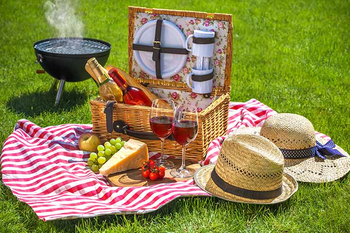 Picnic basket with wine glasses