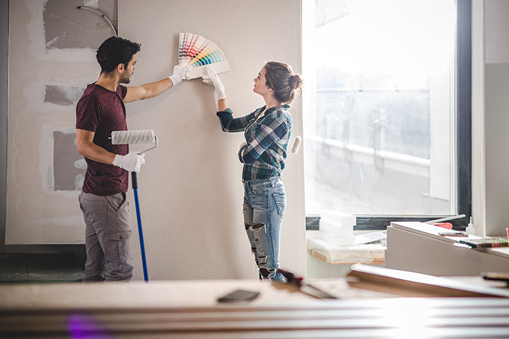 paint a room as hobbies for couples