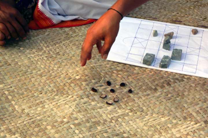 Kalaney belaney, traditional Indian game for kids
