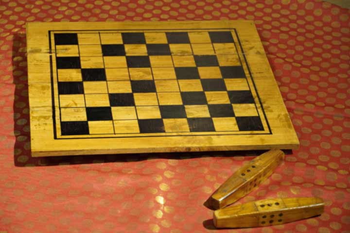 Pachisi/Chaupar, traditional Indian game for kids