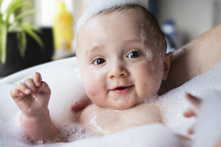 Strong shampoos can cause dry scalp in babies