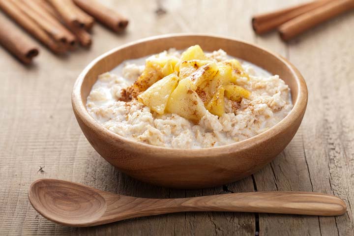 Oatmeal and apple porridge food for baby constipation