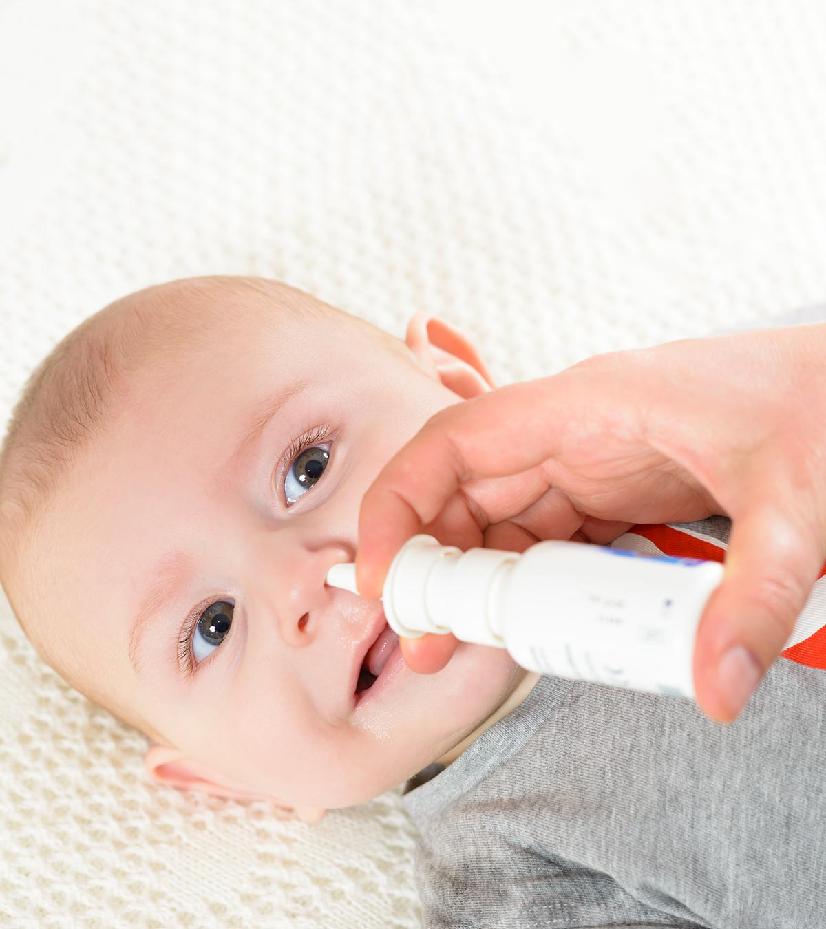 婴儿鼻塞的症状、原因及治疗