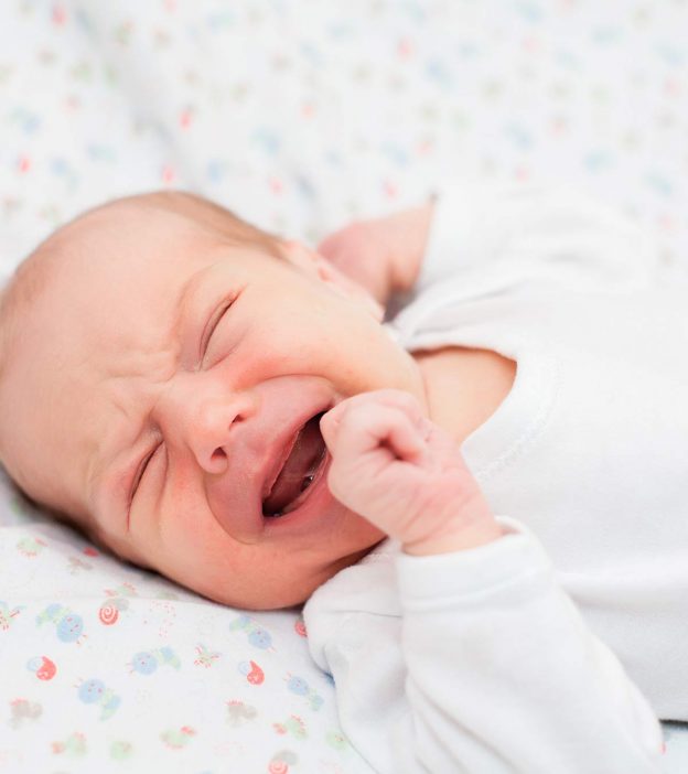 如何处理宝宝不安分的睡眠?7个重要提示