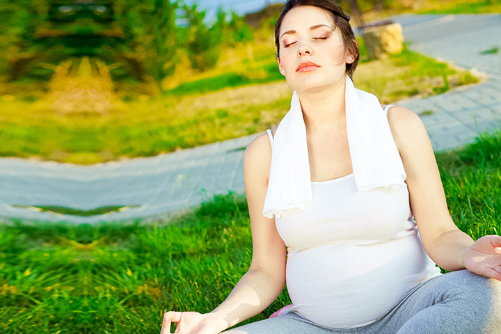 瑜伽乌杰伊在怀孕期间的呼吸练习manbet安卓版