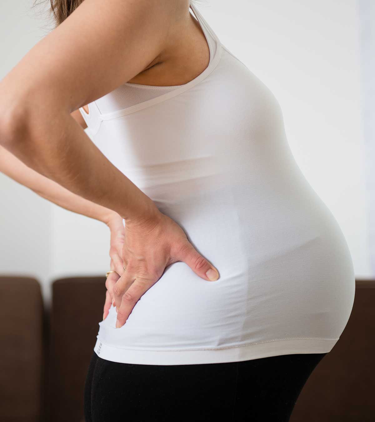 脊柱侧凸对妊娠的影响及治疗