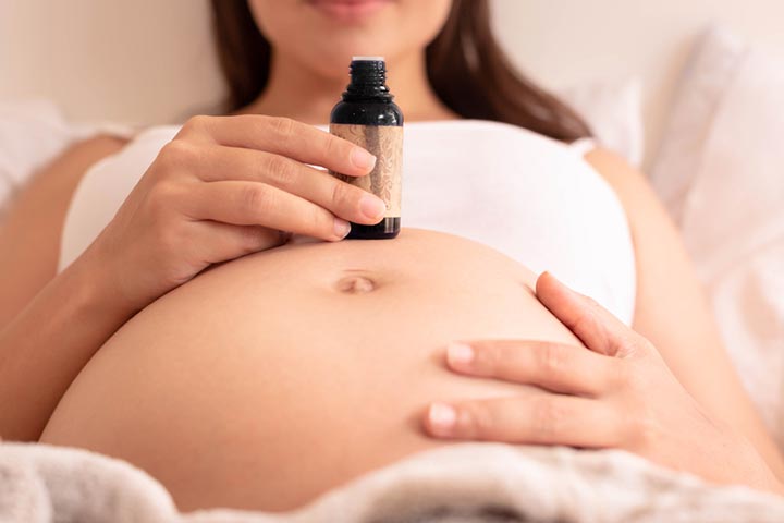 在怀孕期间使用橄榄油可以减轻妊娠纹