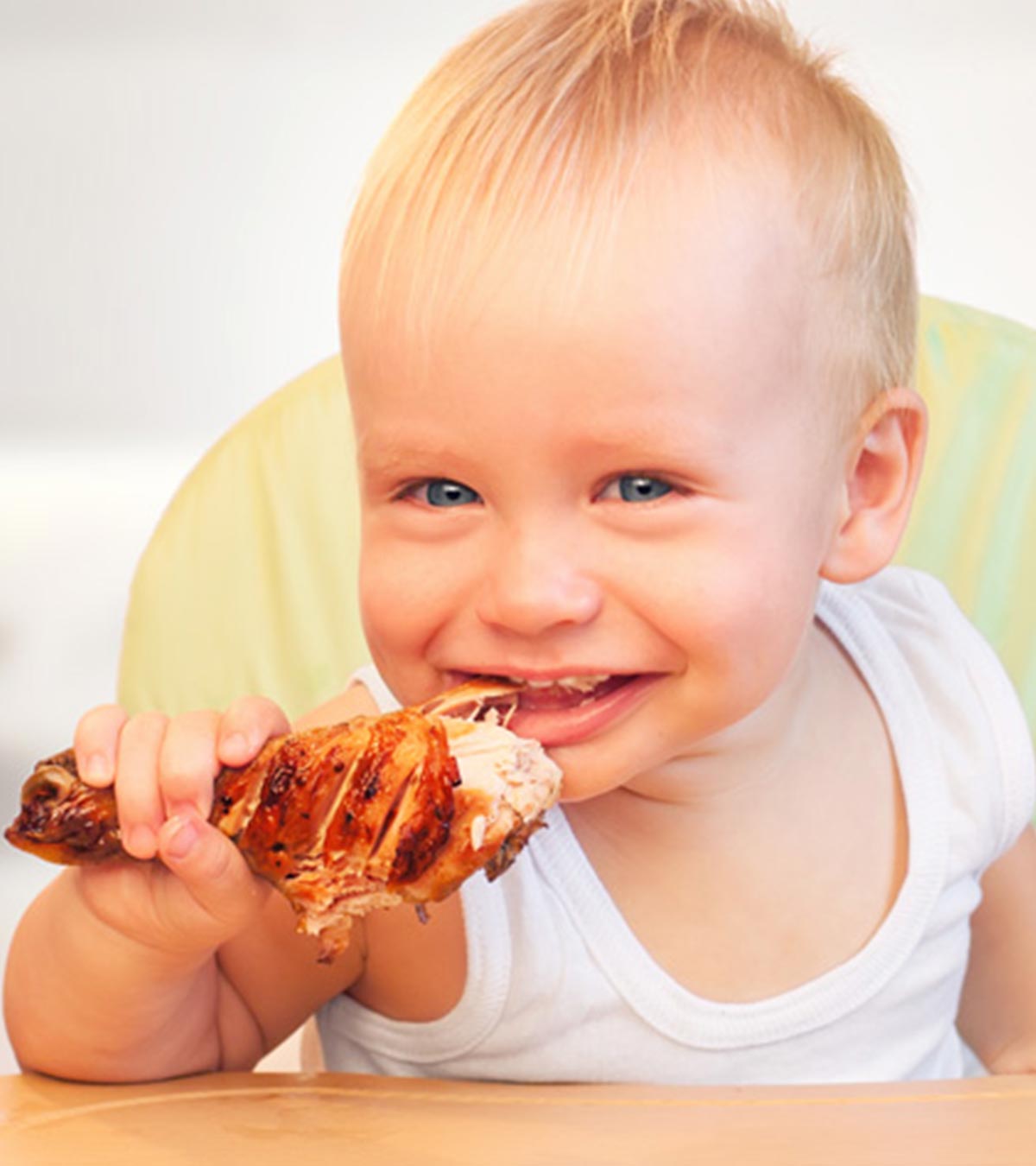 婴儿用鸡:营养食谱和健康益处