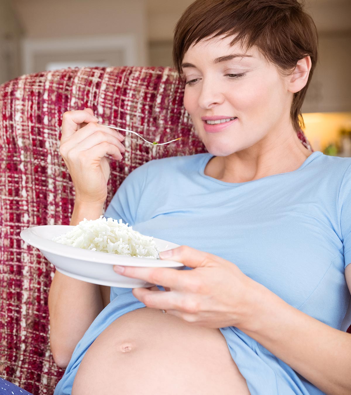 怀孕期间吃米饭:安全性、manbet安卓版健康益处和副作用