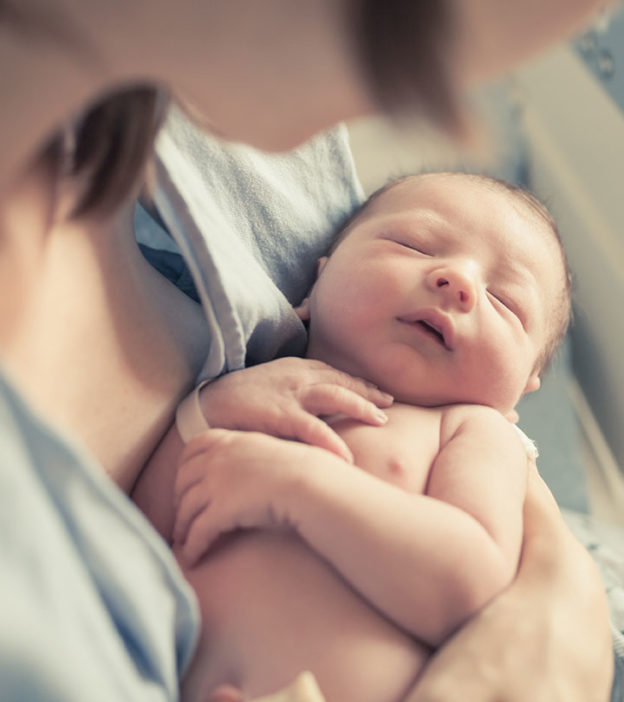 第一次做妈妈的只用了22分钟就生下了早产儿