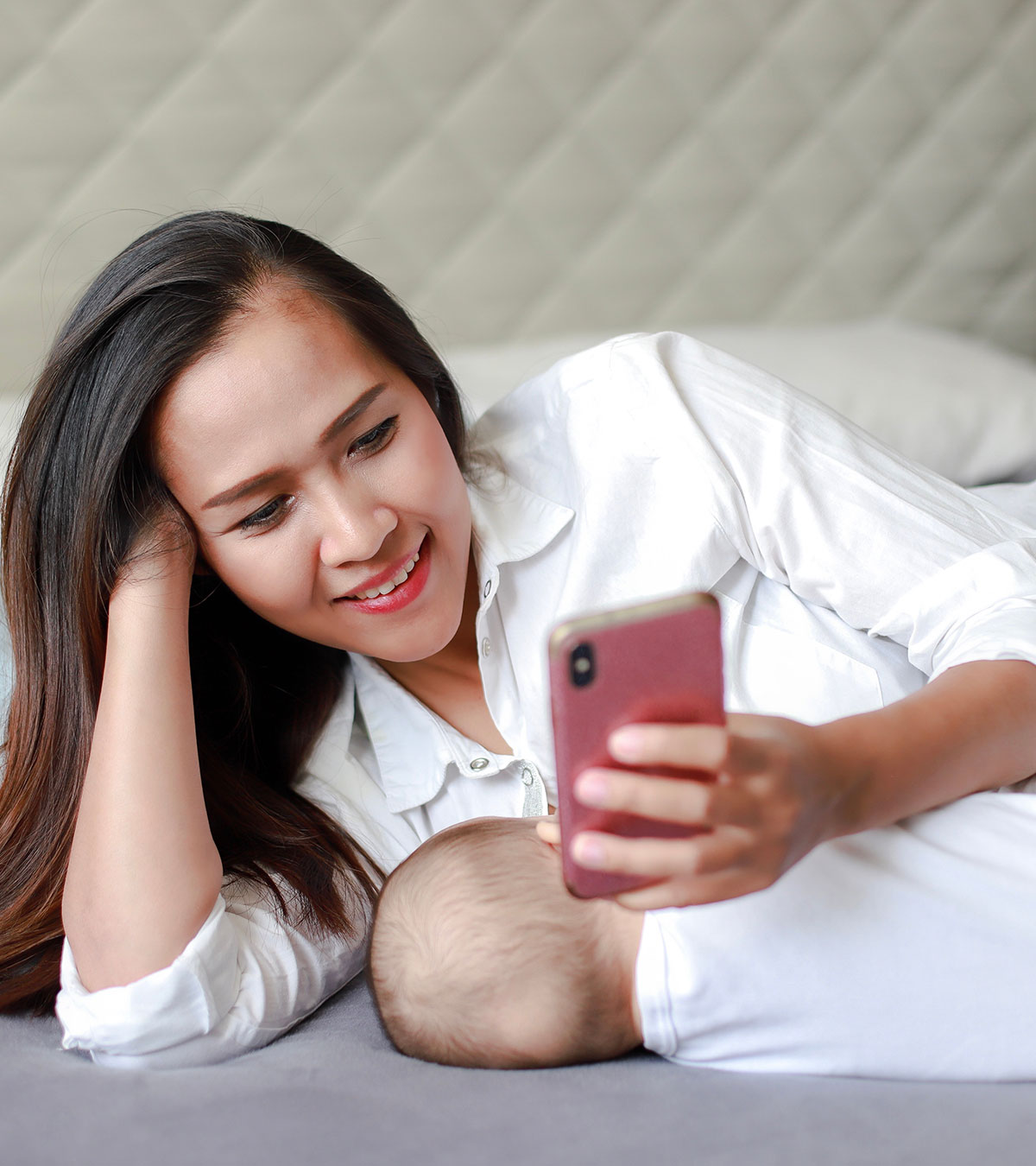 The Real Reasons Why Moms Like Me Share Their Breastfeeding Photos