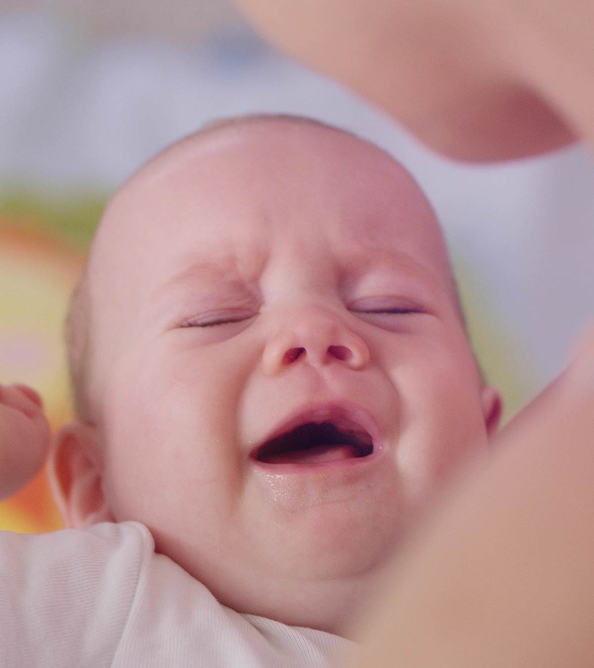 母乳喂养时婴儿哭闹的20个原因
