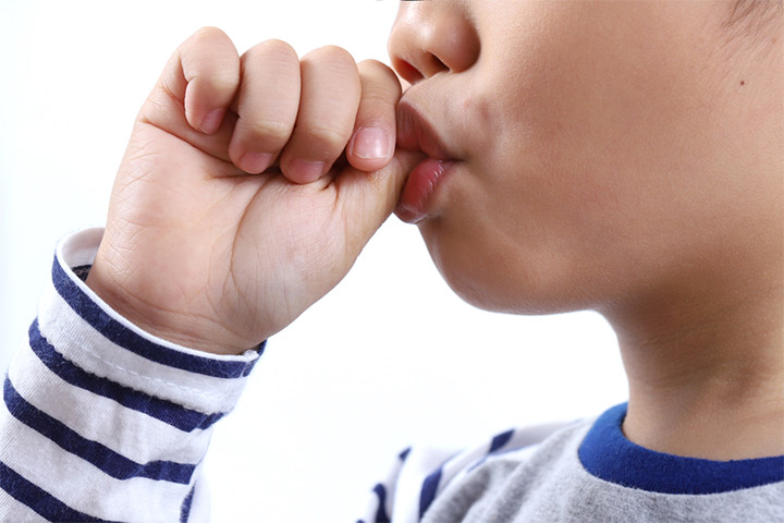 孩子吮吸拇指的坏习惯