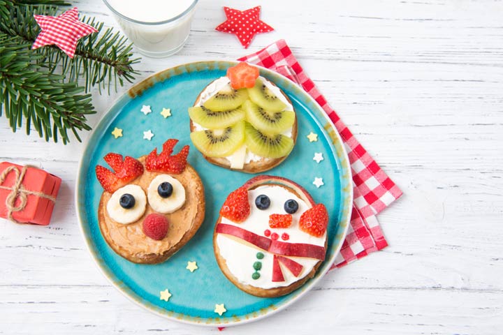 鹿、树和雪人形状的圣诞煎饼