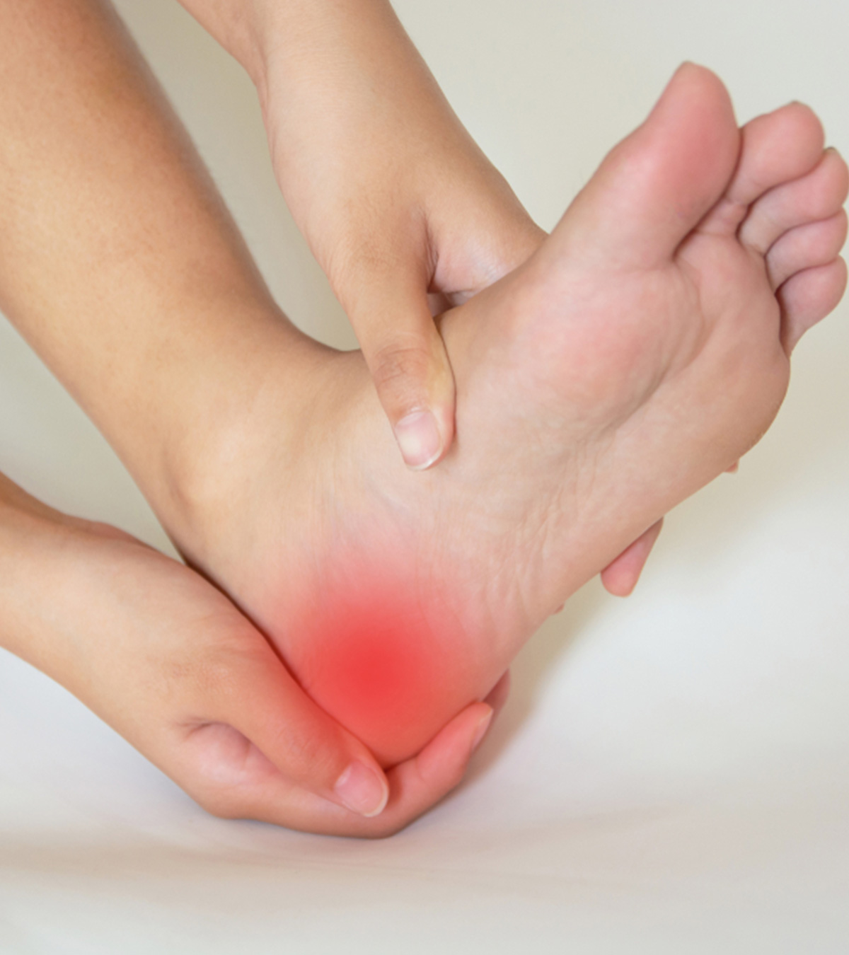 儿童足跟疼痛的4个常见原因:治疗和预防