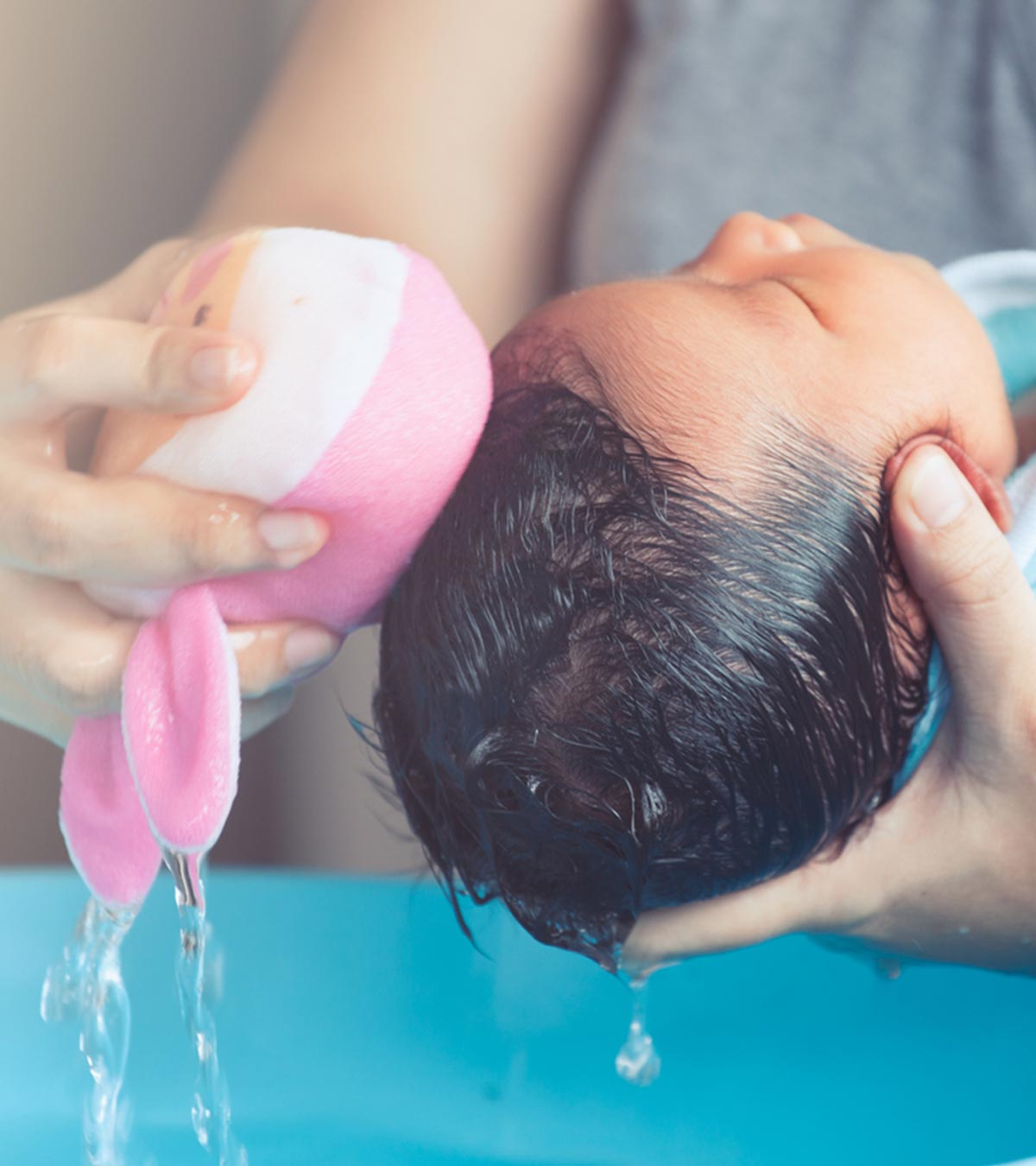 如何给宝宝洗头发?循序渐进的过程和技巧