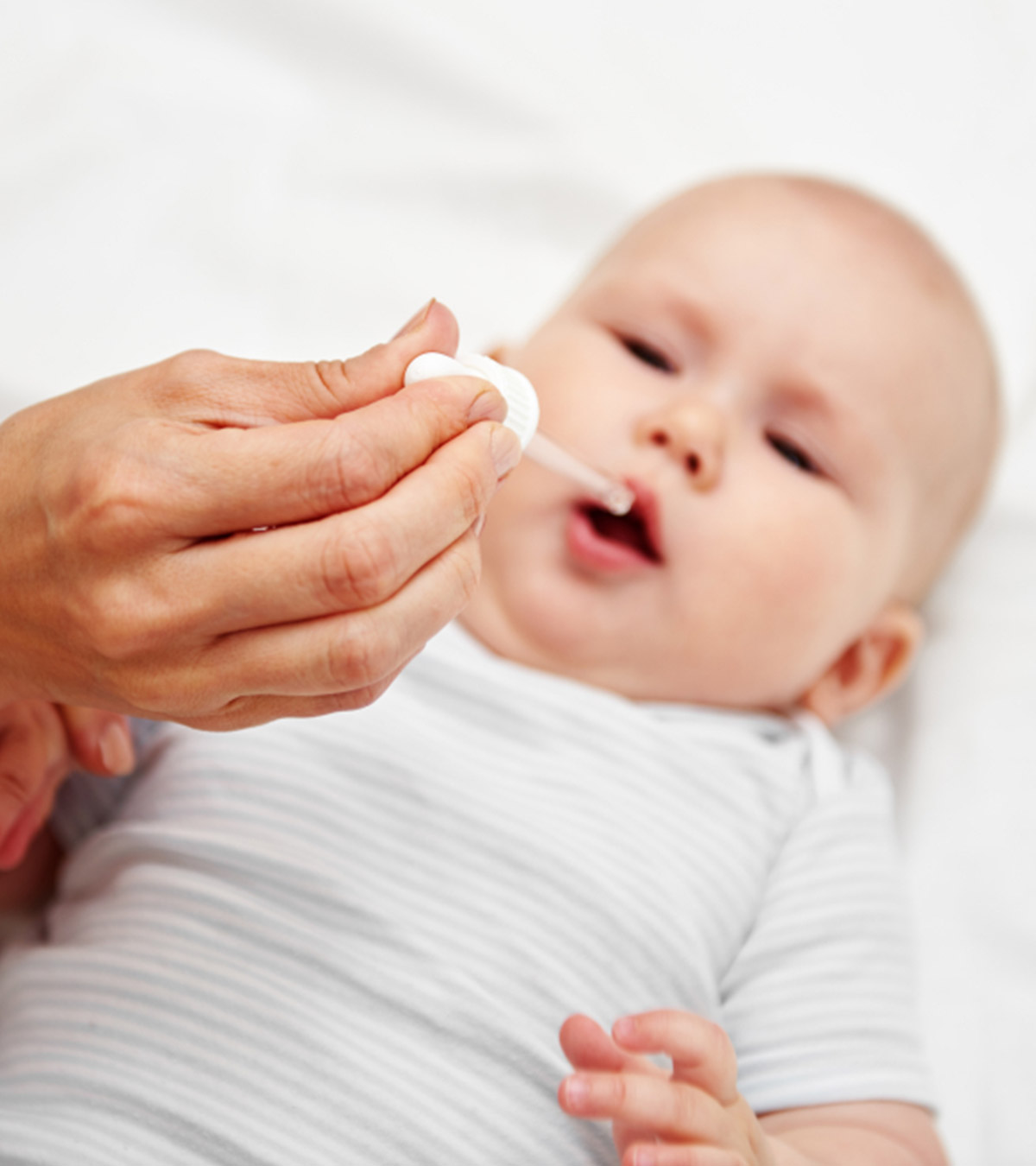 婴儿气体滴剂:用途，剂量，相互作用和副作用