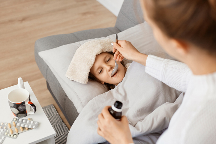 抗组胺药和对乙酰氨基酚有助于控制儿童的发烧和皮疹