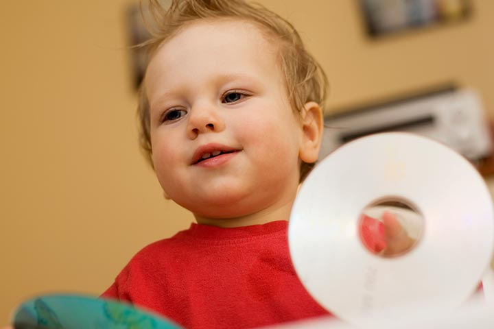 美国乔治亚州开始给婴儿发放音乐cd。