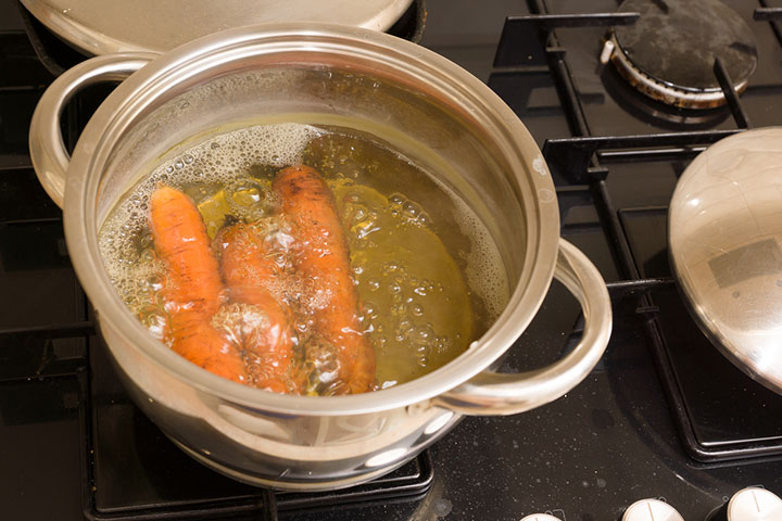 煮胡萝卜是一种烹饪方法