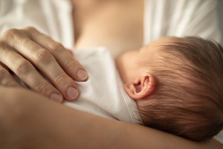 母乳有助于健康的消化系统