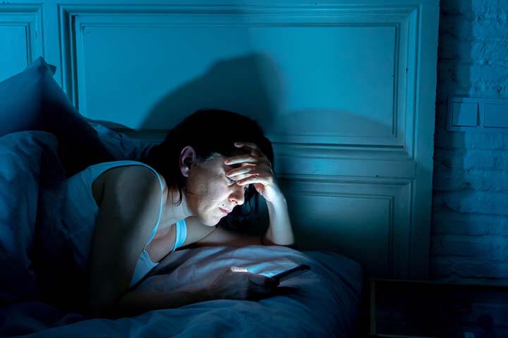 睡眠不足可能是孕激素过低的征兆