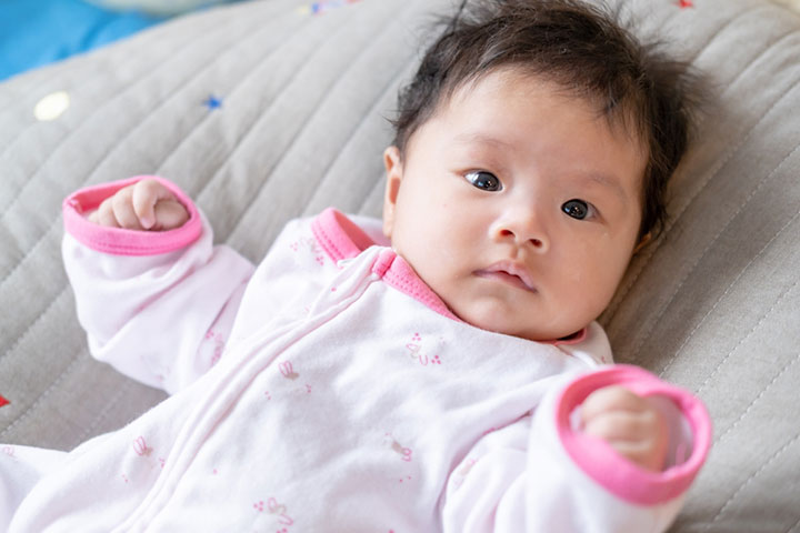 没有眼神交流或互动可能表明婴儿患有阿斯伯格综合症