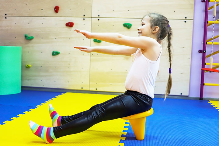 这种锻炼可以增强孩子的自我表达能力和稳定性
