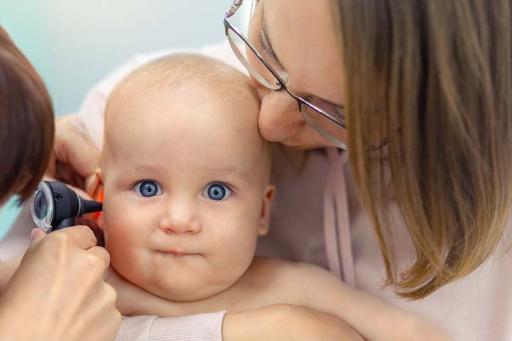 不干净的婴儿奶嘴会导致耳部疾病。