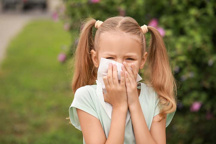 孩子的喘息可能是季节性触发的结果